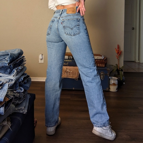 Levi's Denim - Vintage 🦋 555 Levi's Straight Leg Jeans Guy's Fit 90s DUPLICATE listing